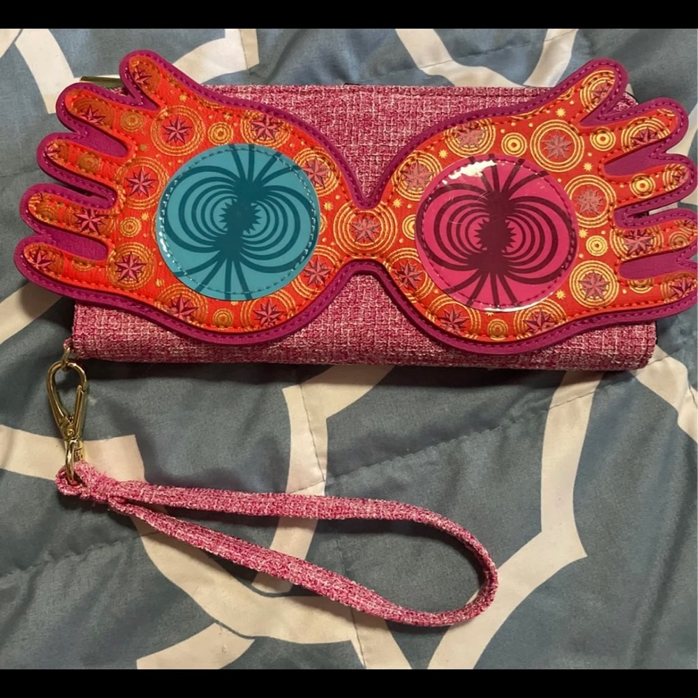 ISO these wallets! - Picture 2 of 2